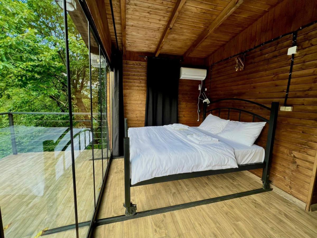 Woodpecker Georgia Hotel Batumi Ngoại thất bức ảnh