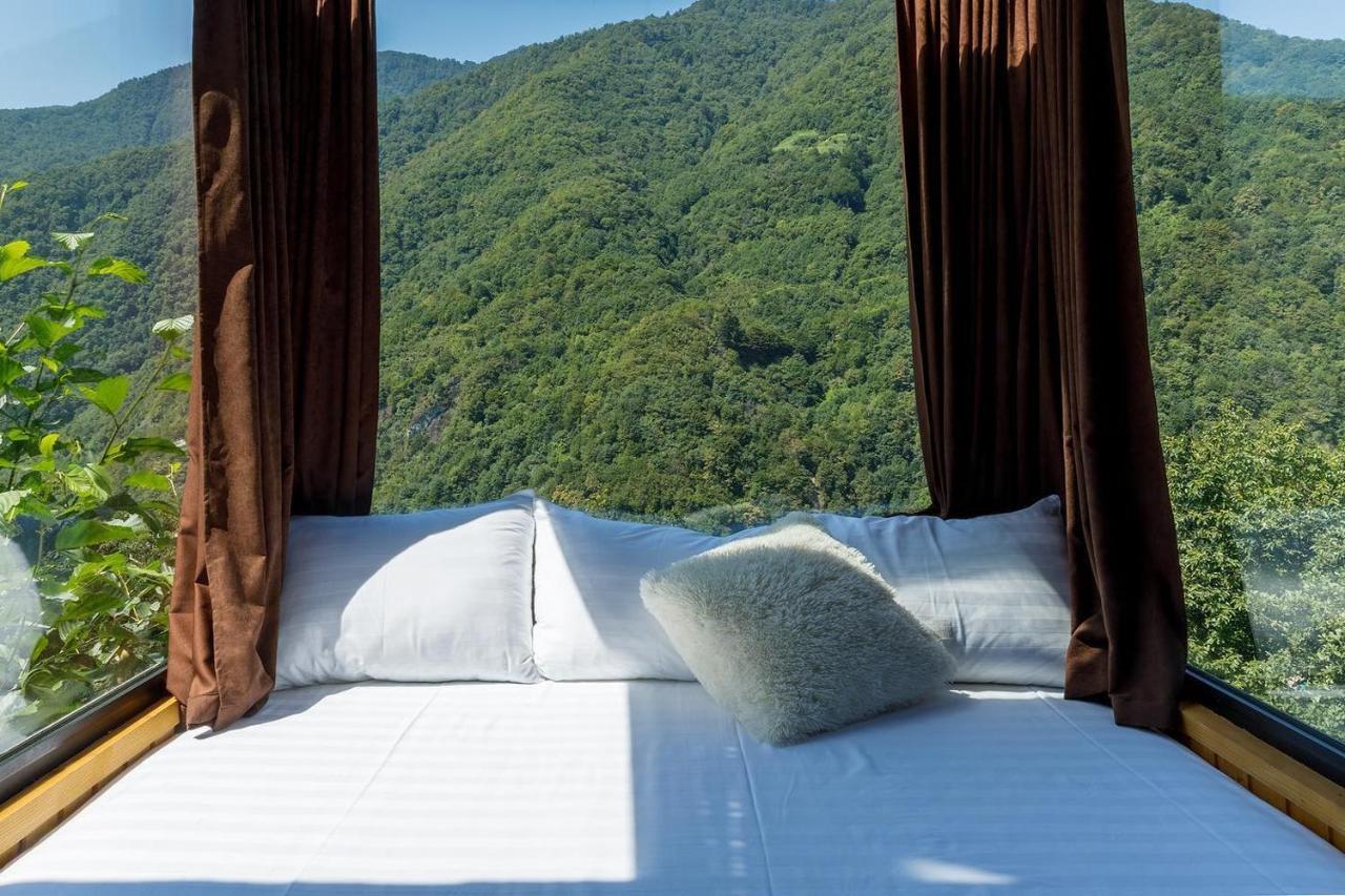 Woodpecker Georgia Hotel Batumi Ngoại thất bức ảnh