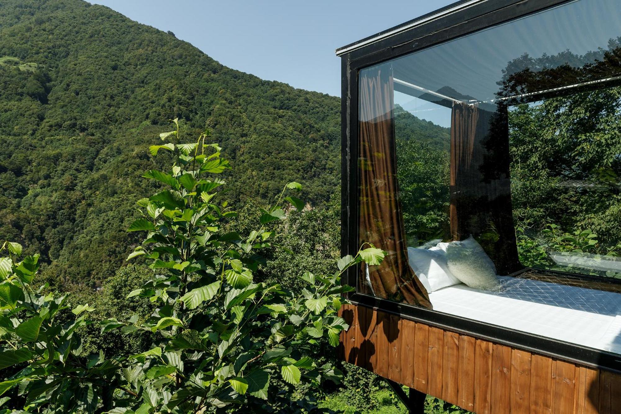 Woodpecker Georgia Hotel Batumi Ngoại thất bức ảnh