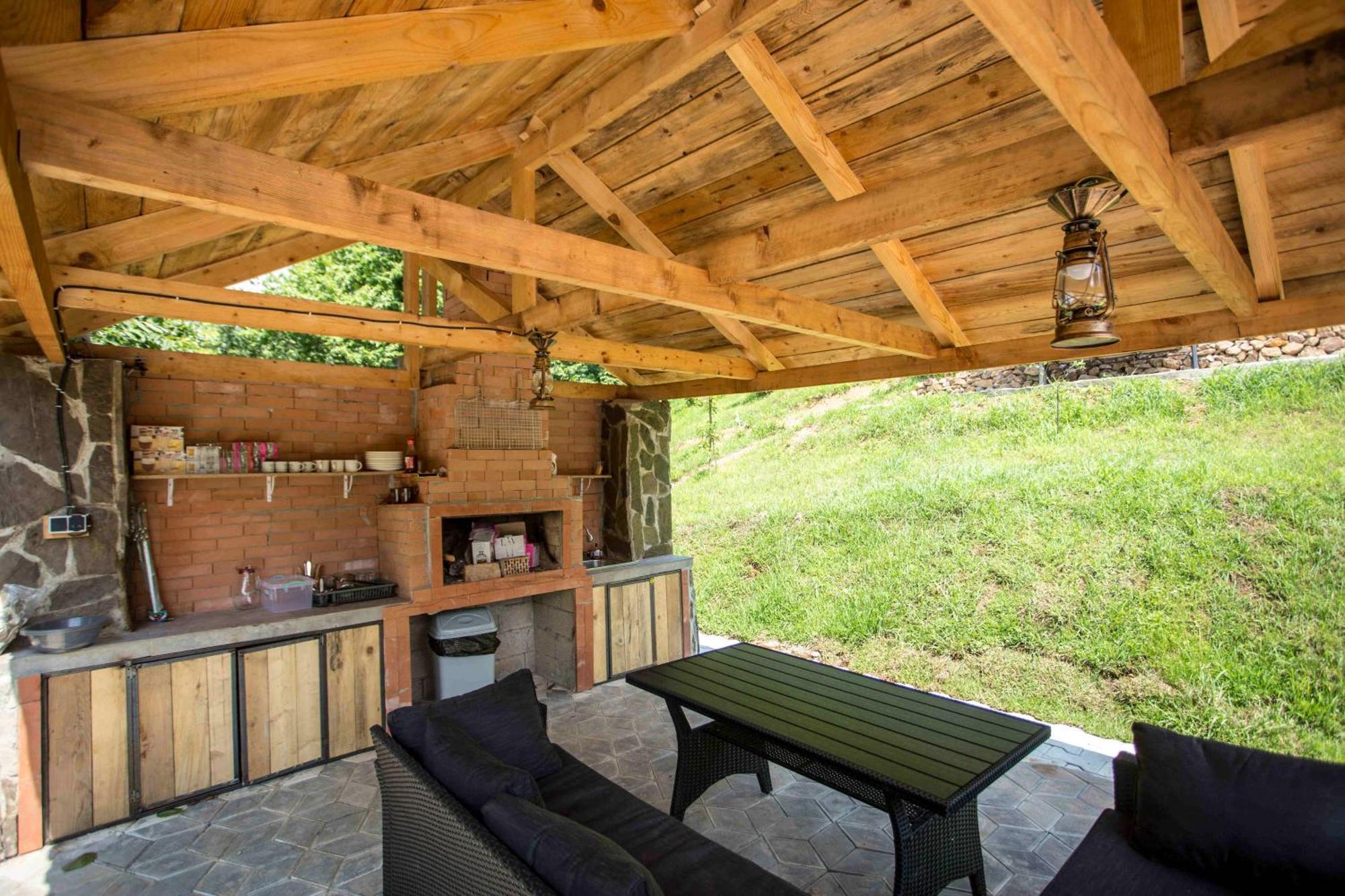 Woodpecker Georgia Hotel Batumi Ngoại thất bức ảnh