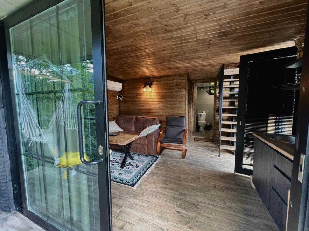 Woodpecker Georgia Hotel Batumi Ngoại thất bức ảnh
