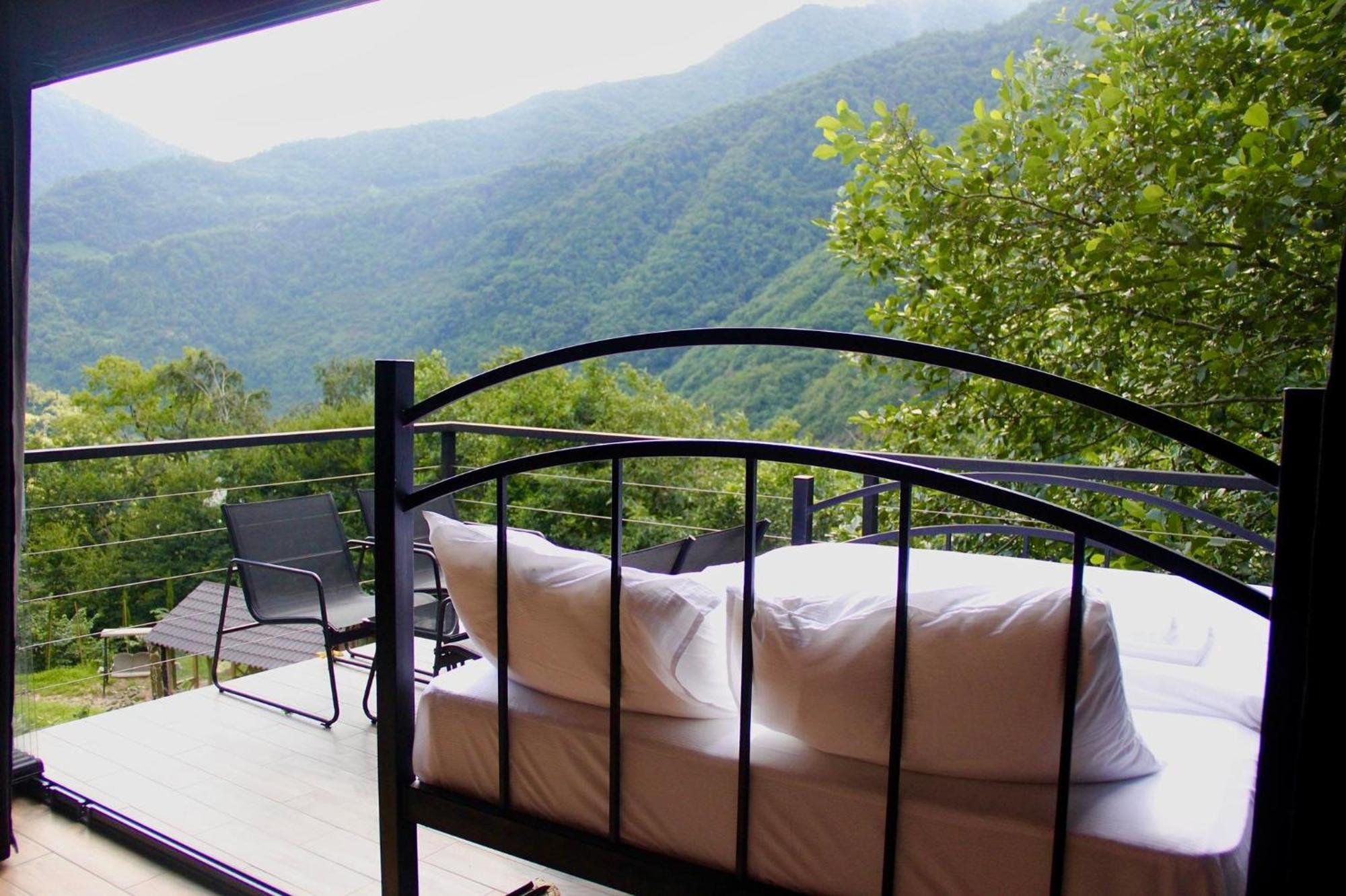 Woodpecker Georgia Hotel Batumi Ngoại thất bức ảnh